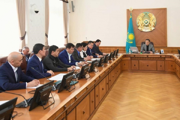 Бакытжан Сагинтаев поблагодарил врачей за помощь пострадавшим в авиакатастрофе