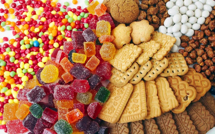 Медики назвали вредные для печени продукты
