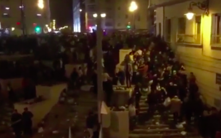 Слух о теракте вызвал панику у участников пасхального фестиваля в Малаге