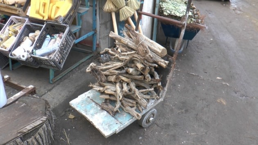 Полиция начала облаву на продавцов саксаула