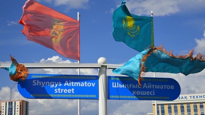 В Астане состоялась церемония открытия улицы имени Чингиза Айтматова