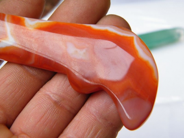 Казахстанка задержана по подозрению в контрабанде нефрита