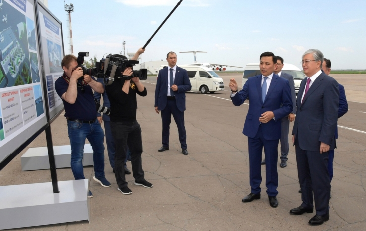 Токаев ознакомился с проектом модернизации аэропорта Уральска
