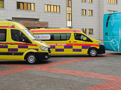 В Казахстане ужесточили наказание за нападение на врача и водителя скорой помощи