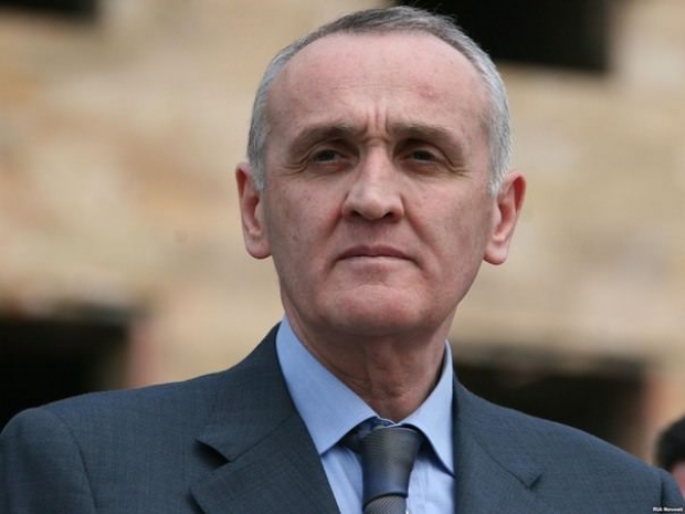 Президент Абхазии отправил в отставку правительство