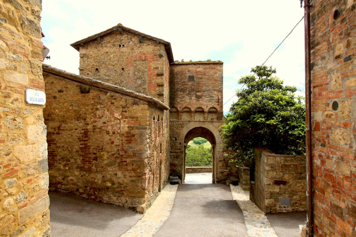 Деревня в Италии приглашает всех желающих заселиться за 20 тысяч евро