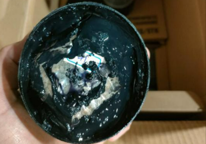 Крупную партию наркотиков под видом крема для обуви пытались ввезти в Казахстан