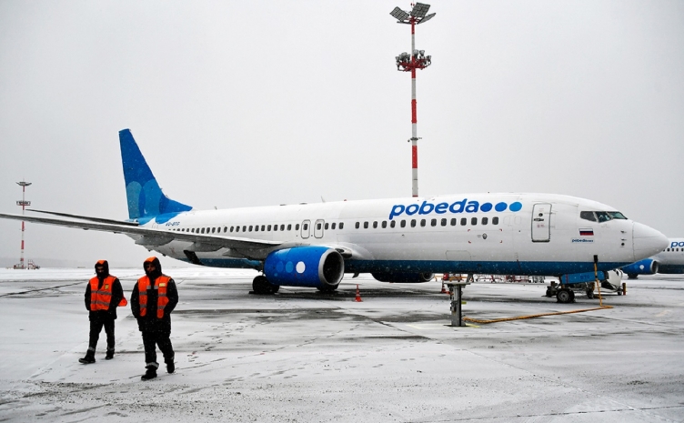 Умер пассажир самолета, летевший из Челябинска в Москву