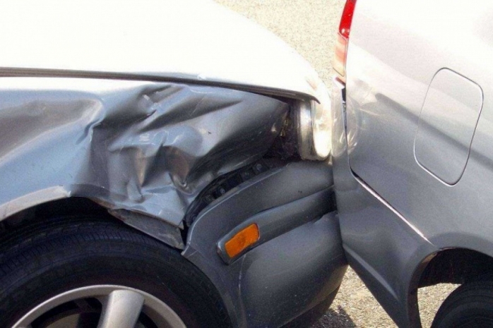 Подстроили ДТП и забрали деньги и оружие у охранника ТОО в Караганде