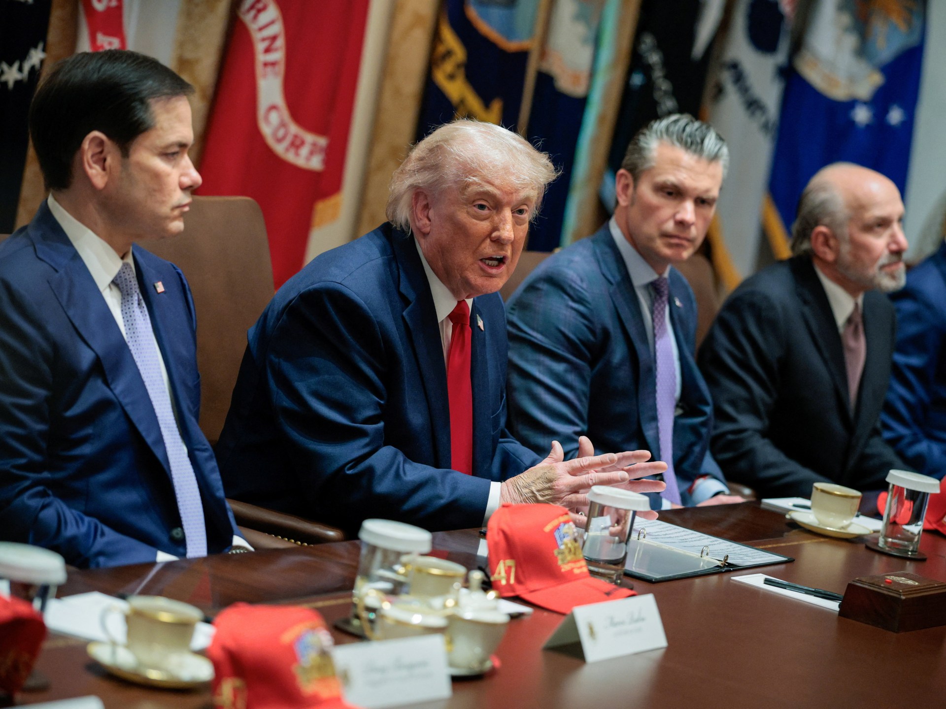 Трамп: Ормуз бұғазын ешкім бақыламайды