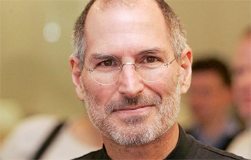 Stiv Cobs Tim Kuka Apple şirkətini idarə etmək üçün  məsləhətlər verib...