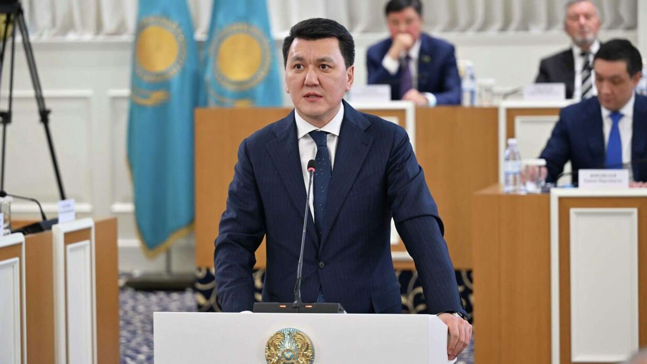Ерлан Карин - кандидат от "Адилет": партии Казахстана сформировали списки на выборы