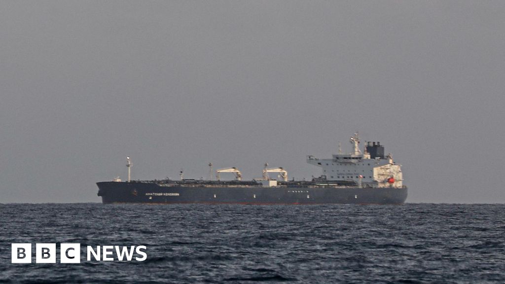 Российский танкер с нефтью прибыл на Кубу, преодолев блокаду США