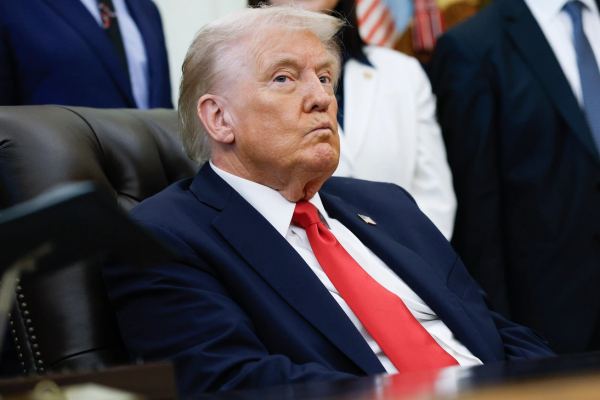 Разведка предупреждает Трампа: Будьте осторожны с фельдмаршалом