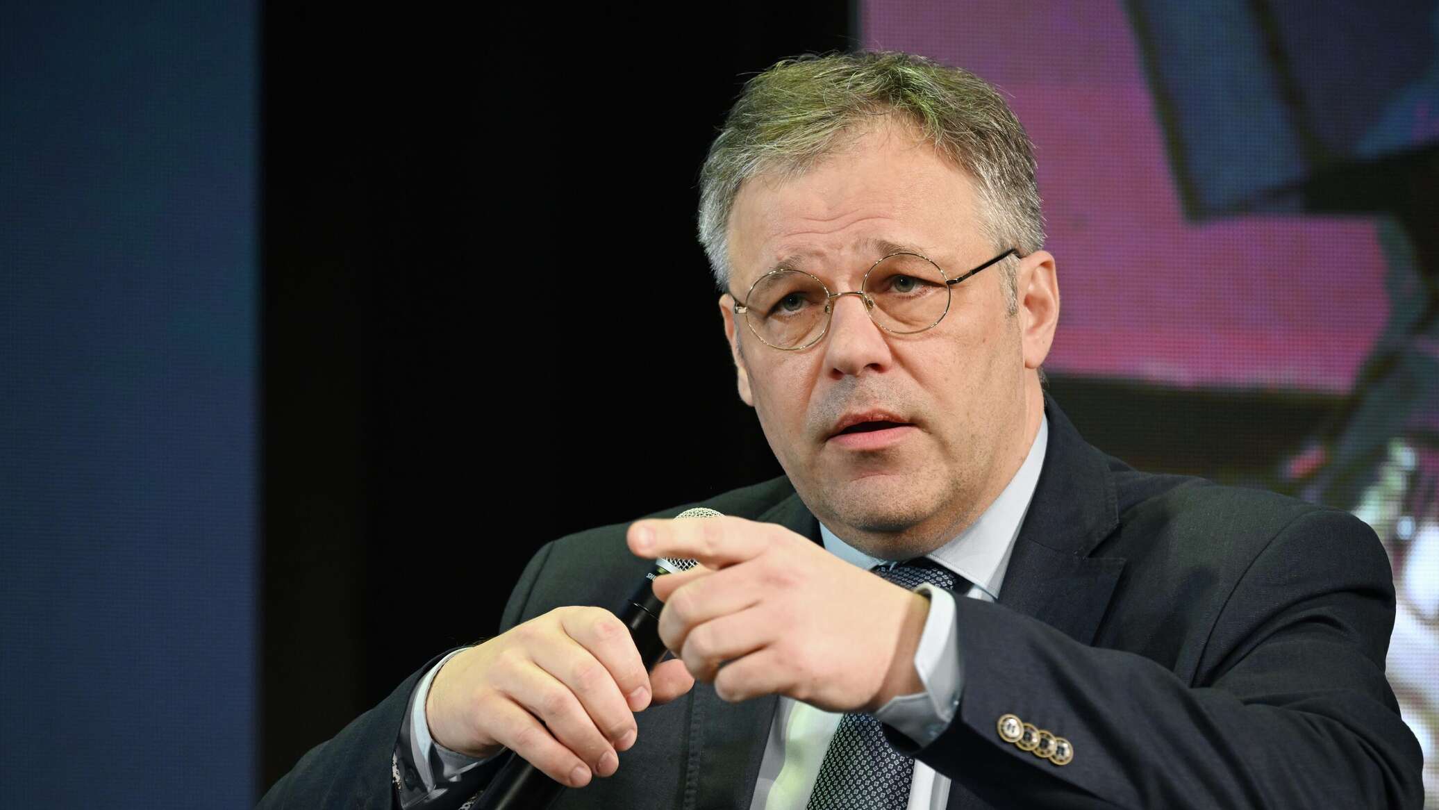 Мирошник: Еуропа Украинаны қаржыландыруды және қару-жарақпен қамтамасыз етуді жалғастырады