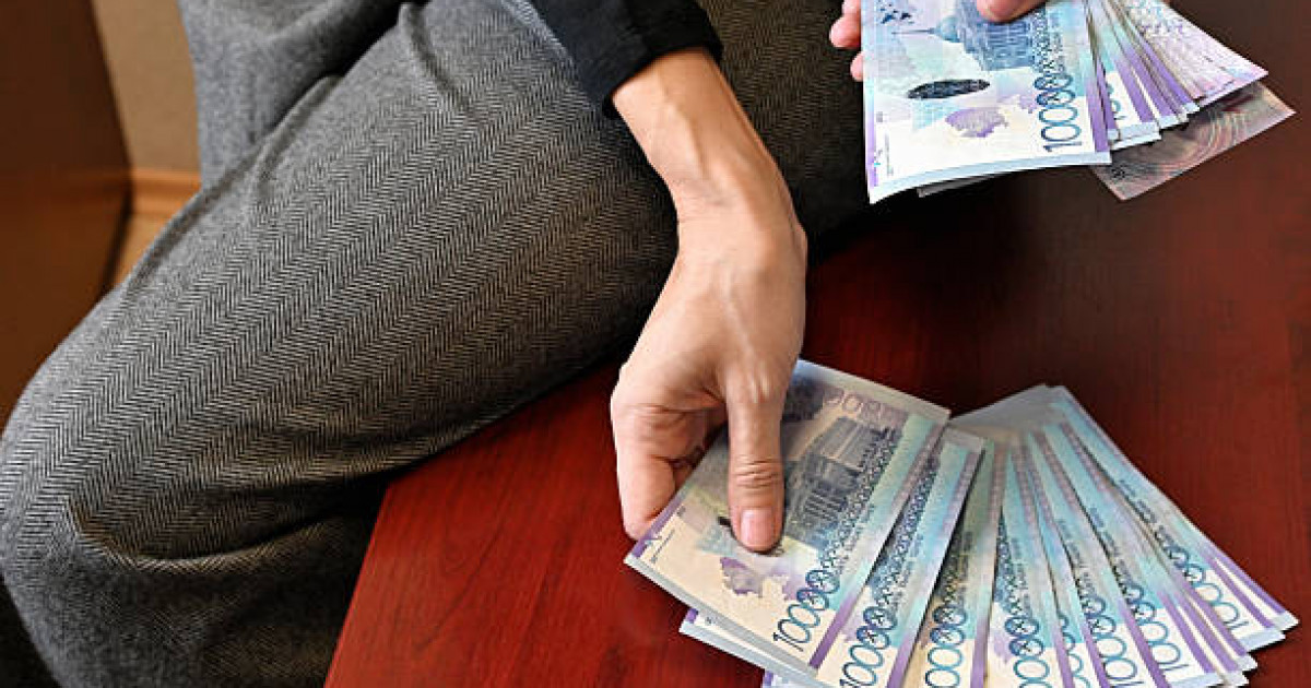 Жетісайда көші-қон заңнамасын бұзғандарға 2,8 млн теңге айыппұл салынды