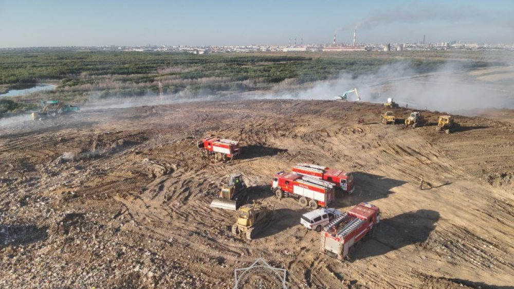 Астанада полигондағы өрт сөндіру жалғасуда