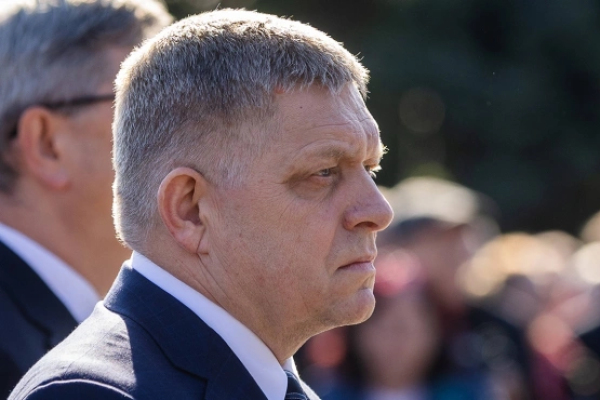 И Эстония закрыла небо для самолета Фицо