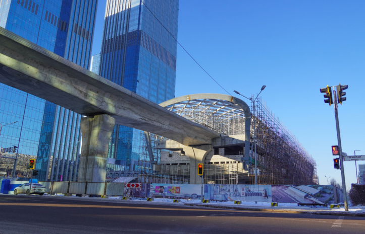 Аким озвучил планы по запуску LRT в Астане