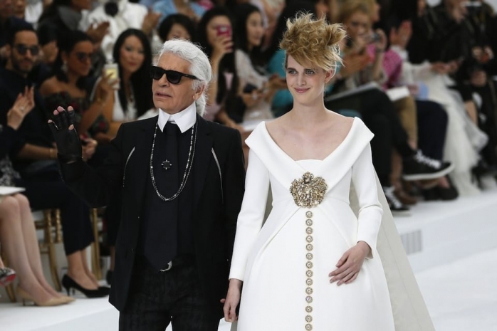 Золушки Chanel на линии огня