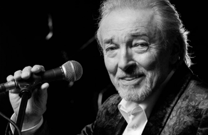 Умер певец Карел Готт