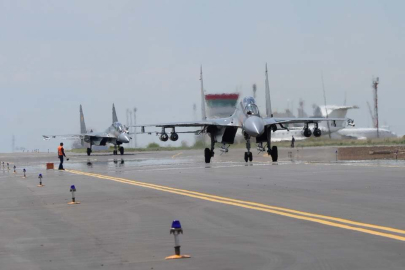 Казахстанские истребители сопроводили Си Цзиньпина до Астаны