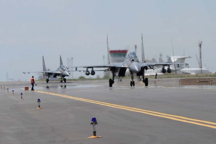 Казахстанские истребители сопроводили Си Цзиньпина до Астаны