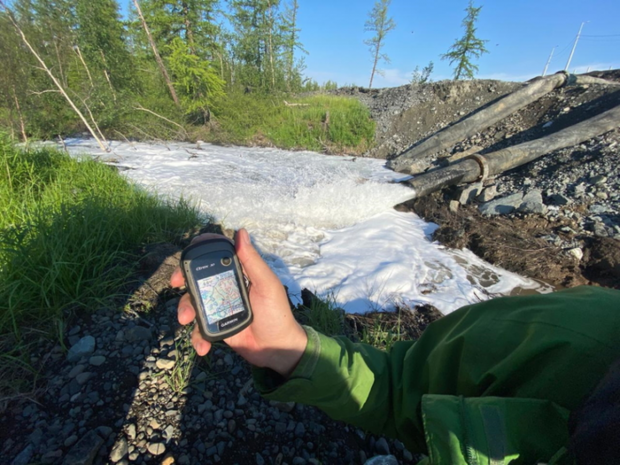Шесть тысяч кубометров химотходов сброшено в тундру под Норильском