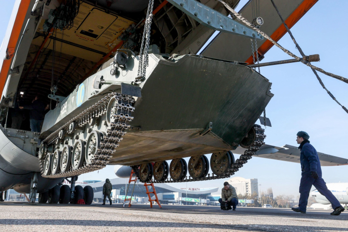 Возможность введения военных контингентов ОДКБ разъяснил Сарым