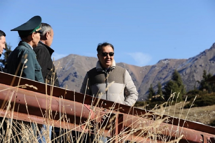 Планируют ограничить проезд личных авто до Большого Алматинского озера