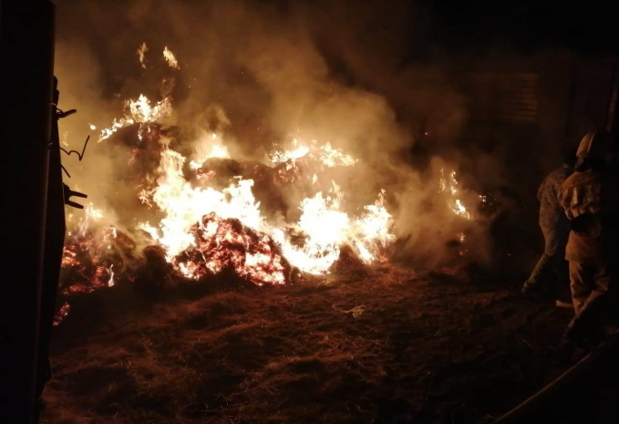 В результате пожара трое детей погибли в Атырауской области