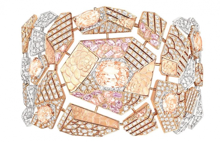 Компания Chanel выпустила новую коллекция украшений