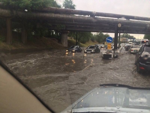 Масимов озабочен арыками и электроснабжением Алматы