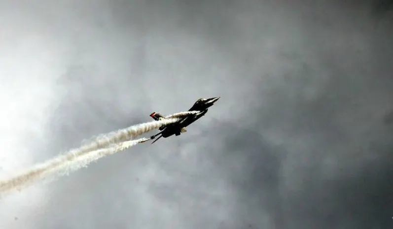 Истребитель F-16 пропал над Мексиканским заливом