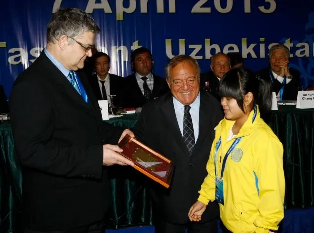 Казахстанка признана лучшей штангисткой мира