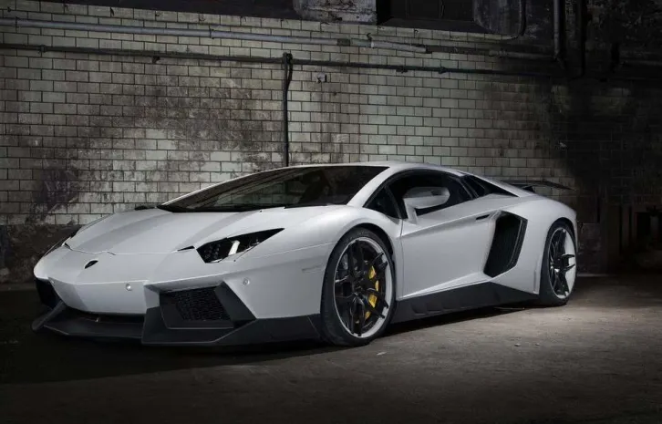 Lamborghini догнал по мощности Bugatti Veyron