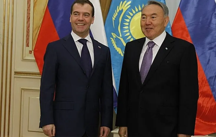 Назарбаев и Медведев в Астане обсудят вопросы взаимодействия