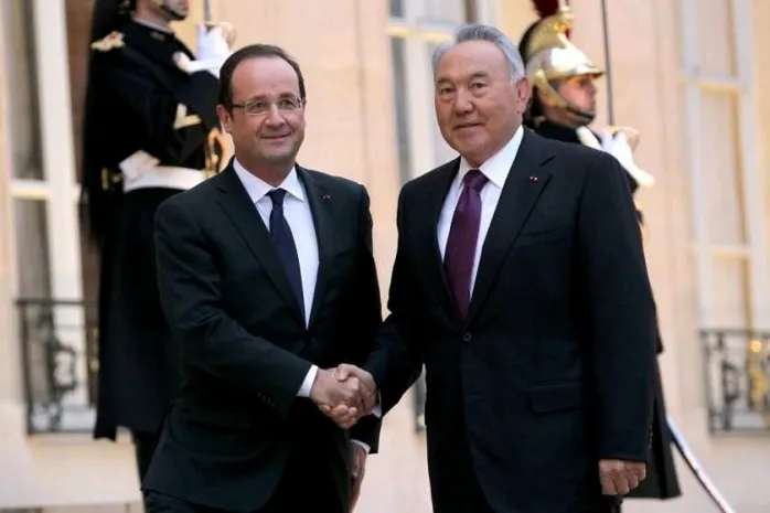 Назарбаев: Франция хочет принять участие в проведении ЭКСПО-2017