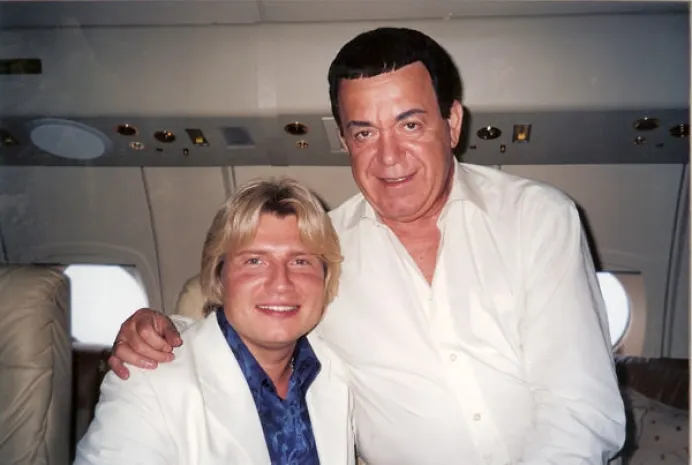 Басков спел на свадьбе внучки узбекского криминального авторитета