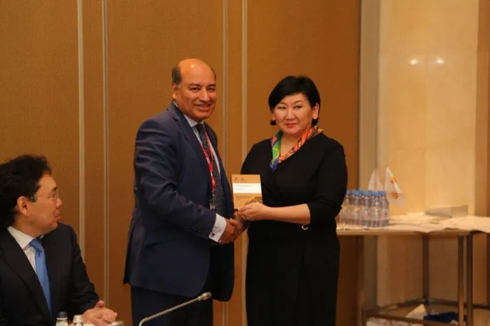 Ляззат Ибрагимова получила награду от ЕБРР