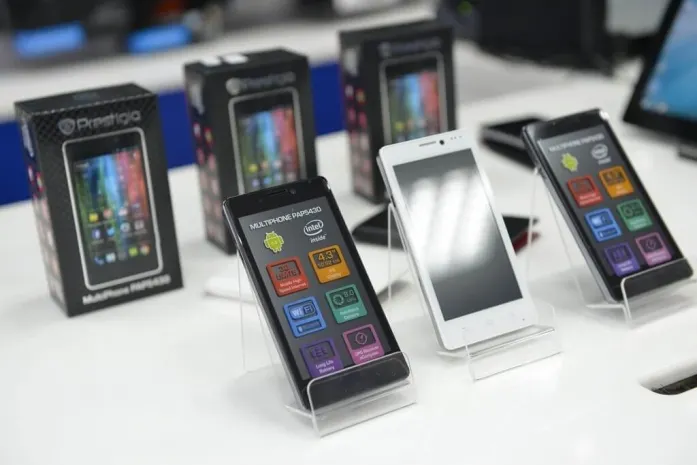 Первый смартфон на Intel презентован в КазахстанеЭксклюзив