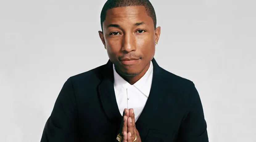 Сотни девичьих селфи в видео Фаррелла Уильямса [видео]