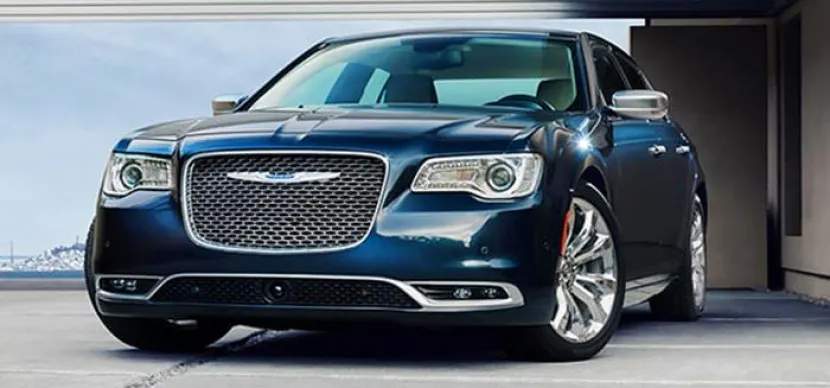 Седан Chrysler 300 получил новый дизайн