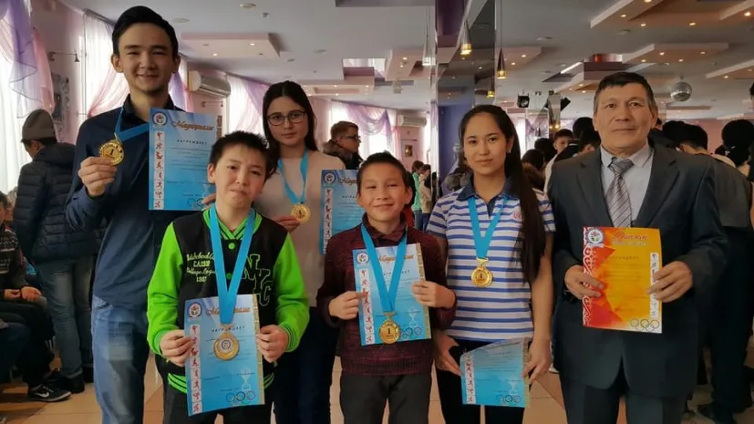 Спасенные в ДТП баянаульские дети выиграли спартакиаду по шахматам
