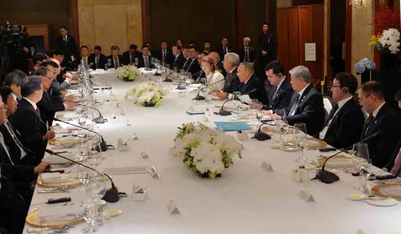 Президент Казахстана встретился с представителями деловых кругов Республики Корея