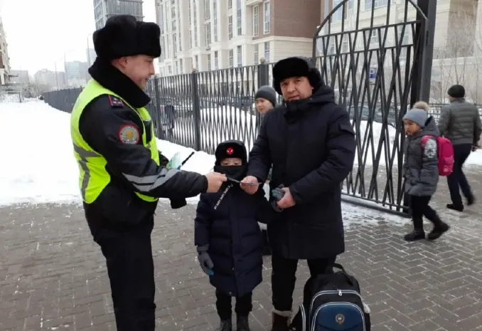 Отработку с пешеходами проводят полицейские в столице