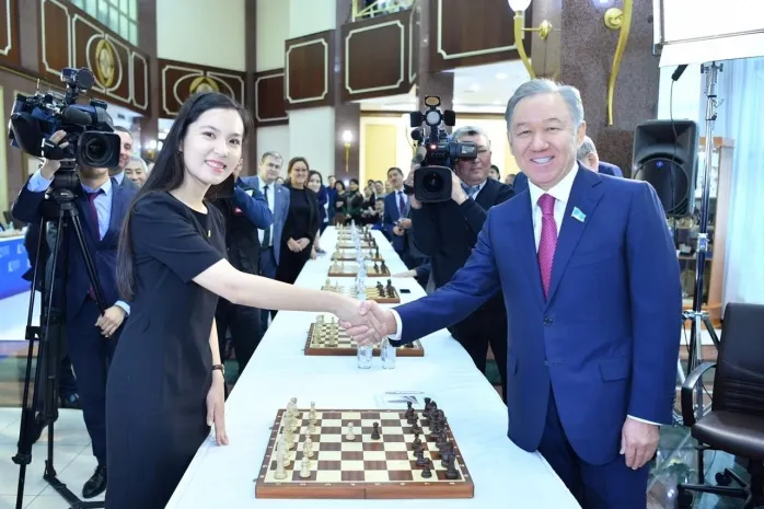 Нурлан Нигматулин рассказал о новой традиции в мажилисе