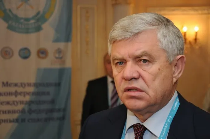 МЧС РК требует ликвидации всех барахолок в стране