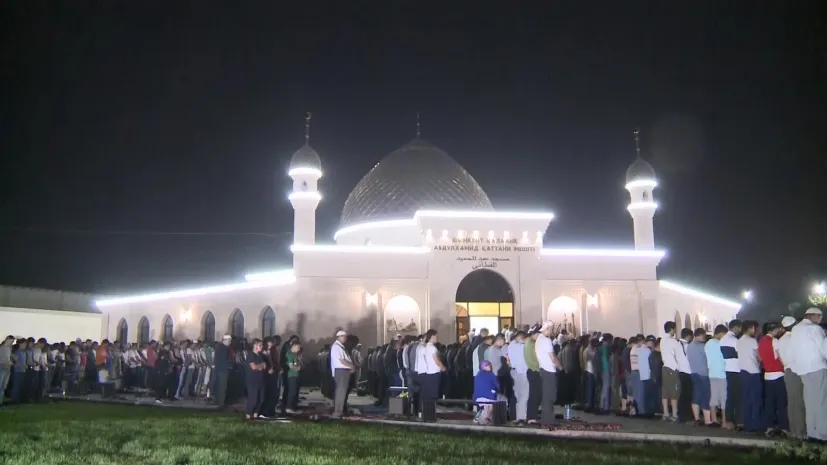 Казахстанцев призвали встречать Қадір түні дома