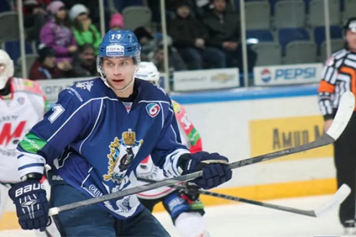 КХЛ отменила дисциплинарный штраф игрока «Амура» Фисенко